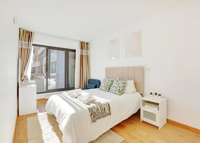 דירה A 1 Minute Du Metro Et Parking Prive