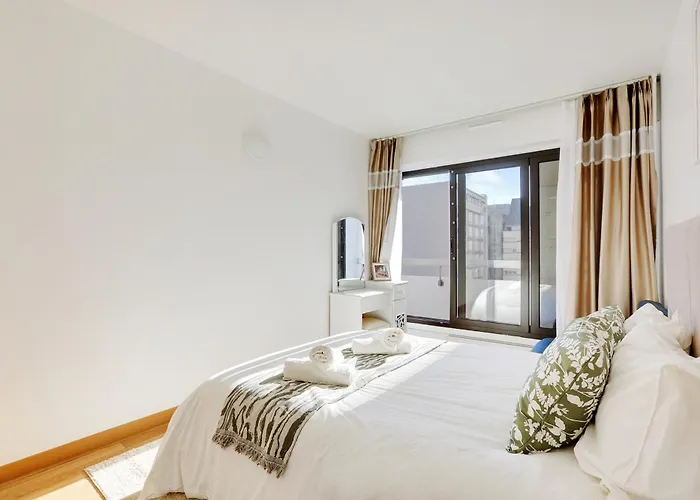 דירה A 1 Minute Du Metro Et Parking Prive *