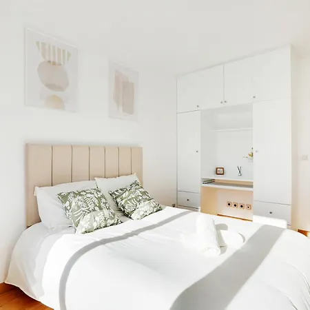 à 1 Minute Du Métro Et Parking Privé Apartamento París